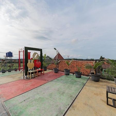 Reddoorz Resort Syariah @ Jaya Tirta Abadi Purwakarta Extérieur photo